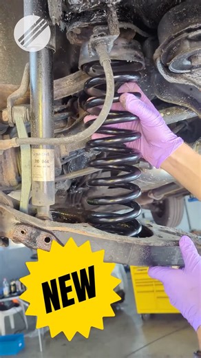 How to install a new spring in a car #mechanic #garage #workshop | Topspeedgermany