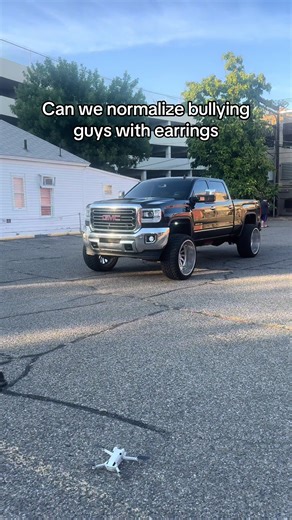 The crackhead is a payed actor #ragebait #earrings | guys with earrings