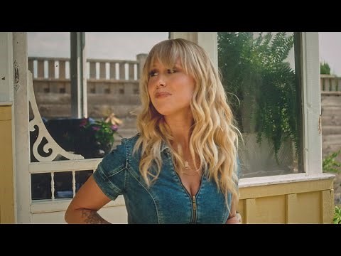 Dayna Reid - Better Than Blue (Official Video)