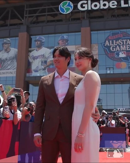 MLB Japan on Instagram: "オールスターゲームの前にはレッドカーペットショーが行われました🌟 スター選手たちはどんなファッションで登場したかな？？🤵 #MLBオールスター"