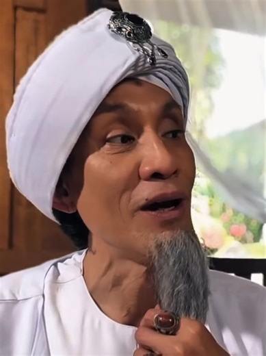 Walid semakin menjadi, walid na dewi boleh ❎ walid na olla boleh ✅ sikat walid🤣🤣 yang mau berlangganan VIU untuk nonton flim walid dan flim yang lainnya boleh DM admin ya. harga mulai dari 5k aja /bulan yuu gasin. serius tanpa tipu2 garansi selama pemakaian. #walid #viu