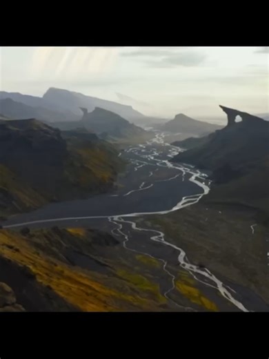 ⚔️🌩️ MASTERS OF THE UNIVERSE — Trailer (2026) “I have the power.” Reel & A Beer Trailer Breakdown 🎬🔥 The 2026 reboot of Masters of the Universe brings He‑Man back with a modern, cosmic‑fantasy overhaul. The trailer teases Prince Adam’s transformation into Eternia’s champion as ancient magic collides with futuristic tech. Skeletor’s rise is framed as both personal and apocalyptic, with Castle Grayskull looming over a world on the brink. Teela, the Power Sword, and the mythology of Eternia all 