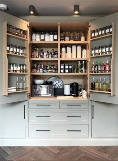 Efficient Kitchen Storage Solutions for Small Spaces