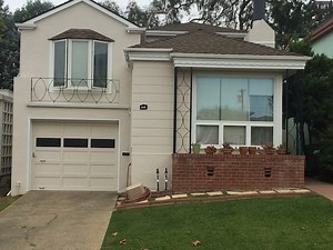 Live in the epicenter of San Francisco's golf scene in this $850,000 bungalow