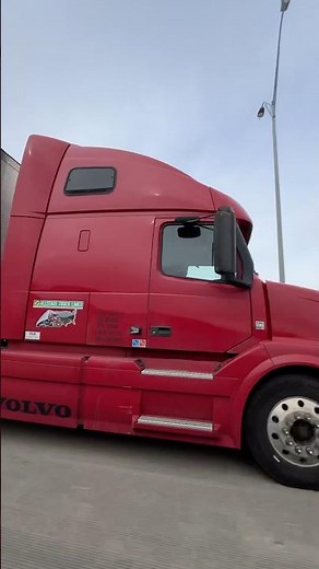 Big Rig Tractor Trailer Trucking! #transportation #truckingjobs #bigrigtruck