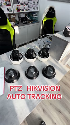 🎥 Configurazione sistemi professionali di videosorveglianza IP Hikvision Dahua 📍 Foggia – Puglia – Italia Nel video vedi 3 Speed Dome professionali in azione: 🔍 Analisi video intelligente 🚨 Rilevamento intrusioni in tempo reale 🎯 Autotracking automatico dei soggetti Tecnologia avanzata per: 🏭 aziende 🏪 attività commerciali 🏡 strutture private e industriali Sicurezza non è solo registrare, ma prevenire e reagire 💡 Installazione, configurazione e ottimizzazione su misura. 📩 Contattami pe