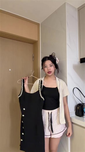 Stylish Dress from Vorotey: A Must-Have!