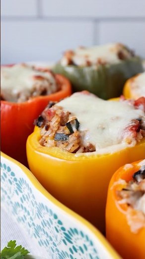 Ground Turkey Stuffed Bell Peppers with Rice and Veggies #recipe #easyrecipe #highprotein