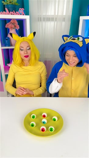 Food Challenge and Pikachu the Cheater 😂 | 123 GO Shorts