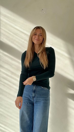 Naše basic trička jsou láska 🤍 #bestseller , který je praktický a nikdy nevyjde z módy. 😊 | SimplySelf_VK