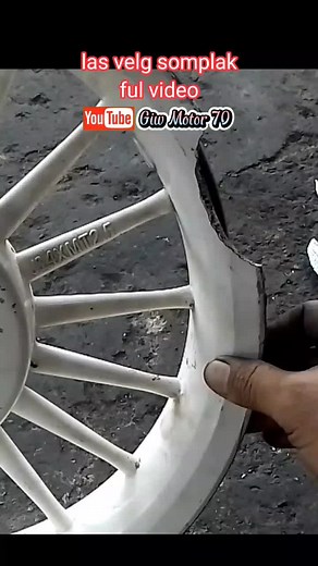 Custom Motorcycle Wheel Rims for Stylish Riders