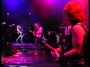 The Doobie Brothers Long Train Runnin' Live at Budokan '932.flv