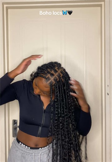 Boho locs #boholocs #pretoriahairdresser #invisiblelocks #distressedlocs #pretoriahairdresser