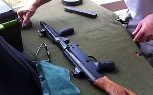 STG-76冲锋枪靶场射击