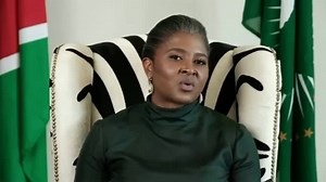 This is the First Lady of Namibia, Monica Geingos. She delivers a powerful statement about how women are abused through patrichial architecture, which at times is underpinned by other women. She was called a Gold digger because of her 36 year old age difference with her husband. Take a listen, powerful stuff 👇🏿 | Hopewell Chin'ono