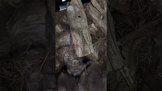 Bring Peeta from The Hunger Games to life with this makeup look