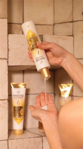 #Ad Η νέα σειρά μοριακής αναδόμησης της Pantene θα γίνει η αγαπημένη σου, με πάνω από 5.000 πέρλες σε κάθε βαζάκι. #PanteneHair #PowerofHair #WOWeffect #PanteneHairTransformation | Pantene Greece
