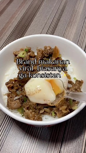 Mengenal Brand Makanan Artis yang Overrated