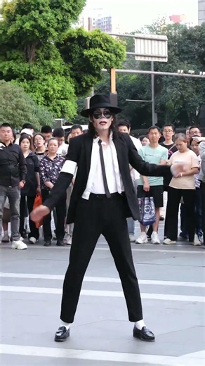 Amazing！蔡军！17年磨一剑！迈克尔·杰克逊重生！ clip3