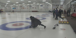 Wausau Curling Club hosts first curling lesson of the year