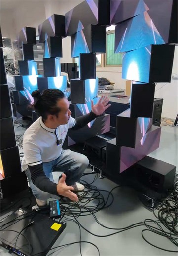 LED mechanical rotating screen full of technological sense#whaley #leddisplay #ledscreen #ledfactory #led