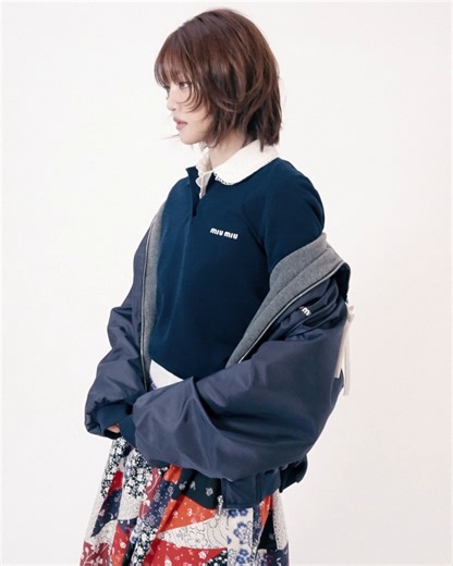 MINNIE is ready to watch Miu Miu Spring/Summer 2026 show livestreaming. Stay tuned on: https://tinyurl.com/ys8hyz9n #MiuMiuSS26 #MiuMiu | Miu Miu