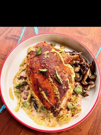 Dinnerware of the Month ✨ Featured dish by our partner Chef Derek Upton, Private Chef | Arizona. When culinary craftsmanship meets thoughtfully designed porcelain, presentation becomes an experience. From color contrast to plating flow, every detail is elevated by the right foundation. Proud to collaborate with chefs who inspire. #RIMZ #dinnerwareofthemonth #MakeSureItsRAK #RAKPorcelain #ChefCollab