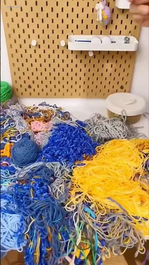 “Turning Loose Crochet Yarn Into Perfect Balls! #HandmadeMagic”