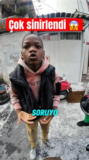 Things got chaotic when I asked the time 😂 #courier #motovlog #ytdayibenionecikarnolur #comedy #p...