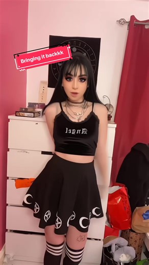 Reviving TikTok Dances from 2019