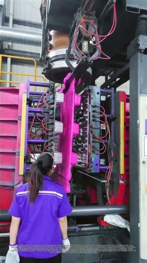 Satisfying Plastic Pallet Blow Molding Process
