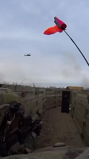 160th SOAR MH-60 DAP conducting CAS assisting 75th RR #160thsoar #160thsoarnightstalkers #usarmy #nsdq #75thrangerregiment