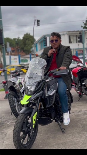 Daytona Adventure 300 - Reseña detallada y análisis en moto | Ecuariders