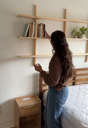 nothing says New Year like rearranging your bedroom and crisp new sheets ✨#linen #aesthetic #bedroomdesign #homedecor