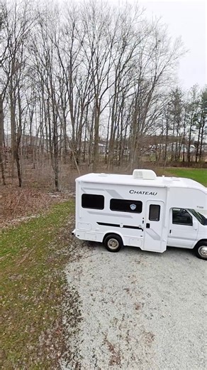 28K views · 315 reactions | This isn’t your buddy’s old RV... Meet the 2026 Chateau ESpec 19Z.  Discover more about this versatile 20'-5" Class C motorhome today: https://bit.ly/3BS8AIW | Thor Motor Coach | Facebook