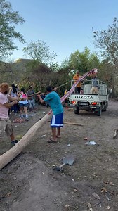 Primer intento en colocar el Palo Encebado | Sigfredo ElGordo Martinez