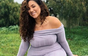 Erica Lauren - Quick Facts, Bio, Age, Height, Weight, Body Measurements, Instagram; Plus-size Model