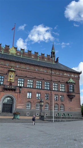 Beautiful weather and architecture in a central square on my trip to Copenhagen Denmark #travelvlog