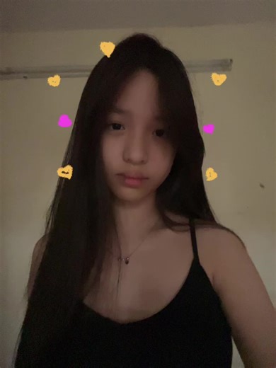 Exploring the Latest Fashion Trends 🤙