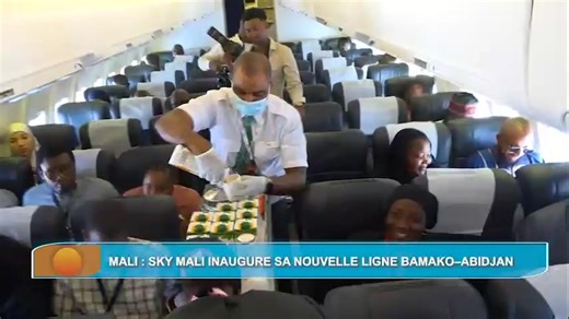📌 Version dynamique & engageante 🚀 Un nouveau pont aérien entre Bamako et Abidjan est né ! Sky Mali a inauguré son premier vol direct vers la capitale ivoirienne ce mercredi 1er octobre 2025. Nos caméras étaient à bord pour vous faire découvrir l’ambiance, les coulisses et les témoignages de cette journée historique. 👉 Regardez le reportage exclusif signé Cheick Oumar Mariko & Sidi Mahamane Sidibé 🎥 #SkyMali #BamakoAbidjan #JolibaTVNews | Joliba FM