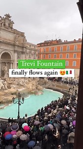 The Trevi Fountain is flowing once again! On December 22 at 3:26 PM, the barriers were removed, and the water resumed its iconic flow, creating a magical moment in Rome. Experience this must-see attraction with Vox City’s self-guided audio tours, giving you the flexibility to explore at your own pace. Credit to @doveromafinisce for capturing this magical moment, and @visititaly for sharing the beauty of Rome. #visititaly #italylikealocal #roma #rome #visitromepass #trevifountain | Vox City