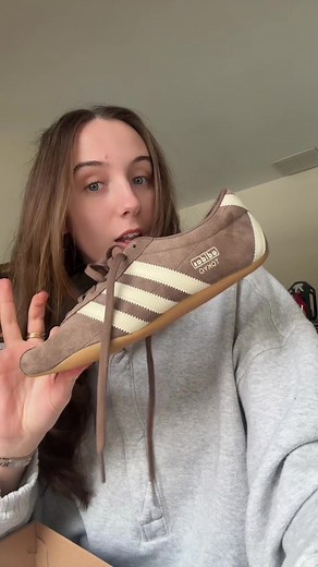 Replying to @Erin what do we think of the Tokyos #adidas #shoppingadvice #sneakers #unboxing