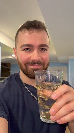 Summers right around the corner! That means its live goldfish iced tea season, absolutely my favorite season of the year. #fish #livegoldfishicedtea #tea #ranchu #aquarium | Luke’s Goldies