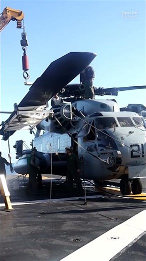 How Marines Maintain the CH-53’s Giant Rotor Blades?