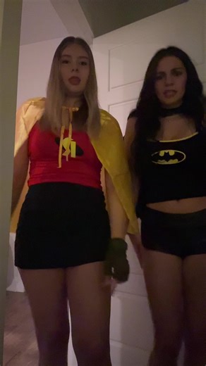 kadenceabbott1 (@kadence.abbott)’s videos with Batman - LPB Poody