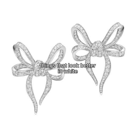 Choosing the Perfect Wedding Dress Accessories