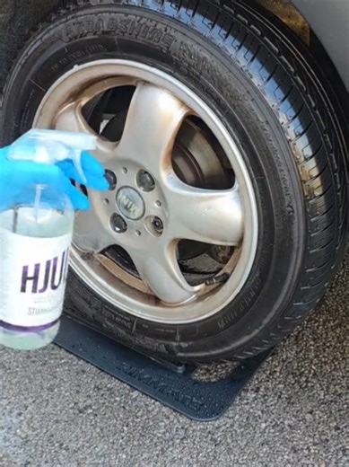 Magical Color Change Wheel Cleaning Process