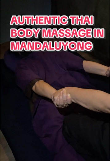 Traditional Thai Massage with Deep Tissue Pressure & Muscle Stretching in Mandaluyong 💆🏻‍♀️ #thaimassage #massage #stretching #changthai #deeptissuemassage #footmassage #spadate #selfcareday #coupleph #mandaluyong #dateideas #relaxation #wheninmanila