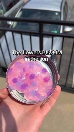 Crazy Aaron's Enterprises | 💐 This MAGIC Thinking Putty has squishy flowers that BLOOM in the sunlight! #crazyaarons | Instagram