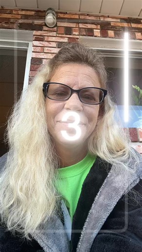 Becca Bee (@busybecca)’s videos with original sound - Becca Bee